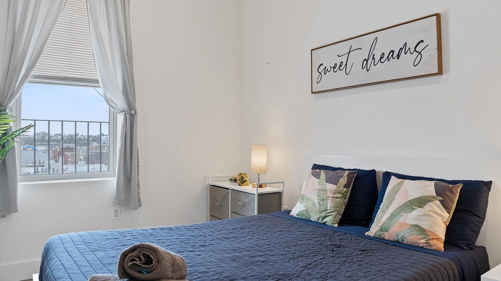 Chic Penthouse 15 Minutes From Nyc - Bus Stop At Doorstep Hoboken Eksteriør bilde