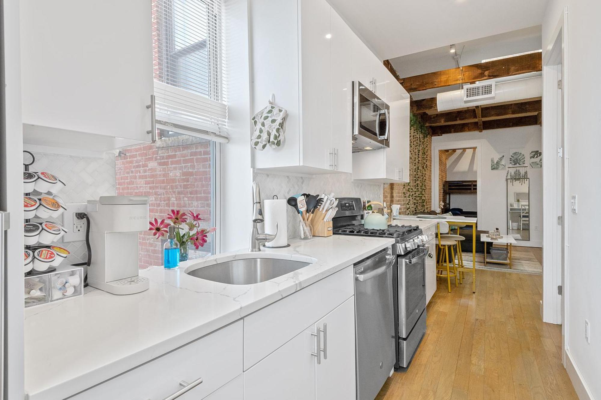 Chic Penthouse 15 Minutes From Nyc - Bus Stop At Doorstep Hoboken Eksteriør bilde